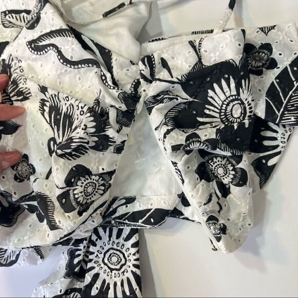 NEW Anthropologie Maeve Floral Eyelet Blouse Bow Back Black White 10 - Picture 9 of 13